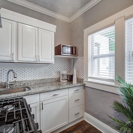 Modern Westshore Apartment Tampa Luaran gambar