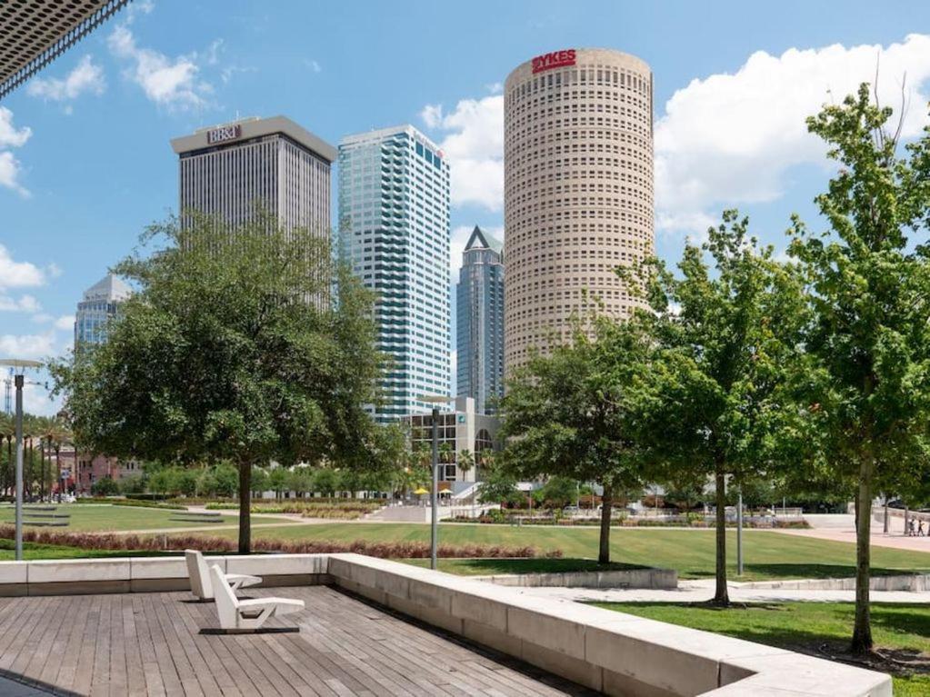 Modern Westshore Apartment Tampa Luaran gambar