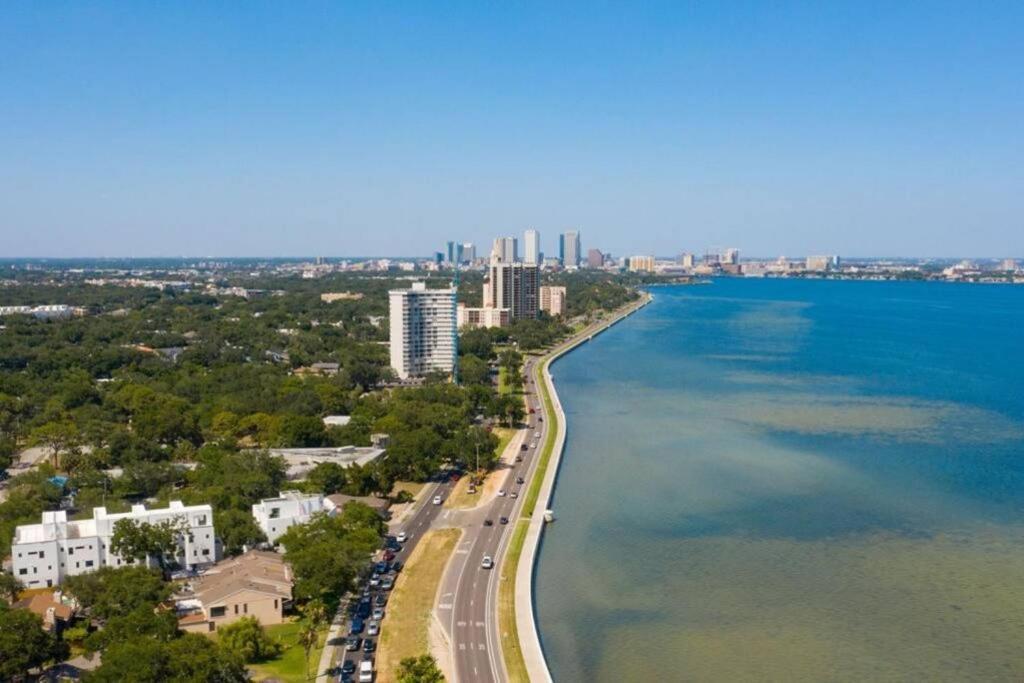 Modern Westshore Apartment Tampa Luaran gambar